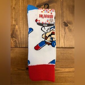 Dr. Mario Nintendo Bioworld Men's Crew Socks (1 Pair) Sock Size 10-13 *NEW*